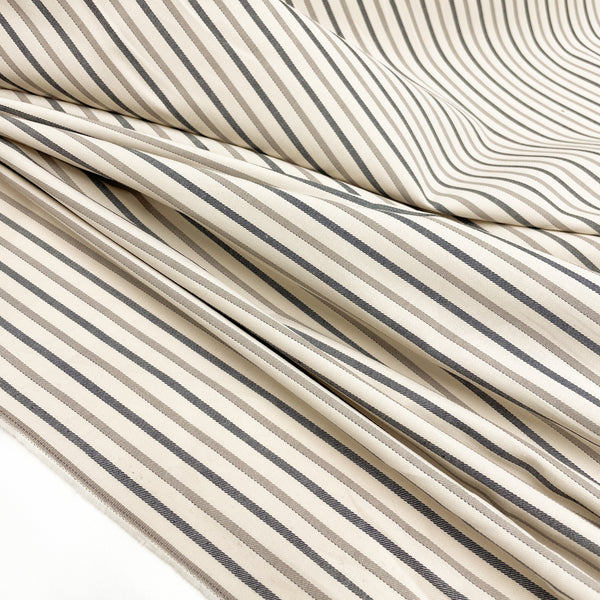 Gabardine Cotton fabric with stripes Made in Italy, available on en.tessuti.fr