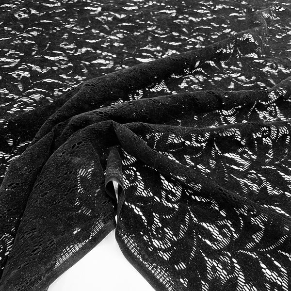 Guipure Velvet Black fabric, to be found on en.tessuti.fr